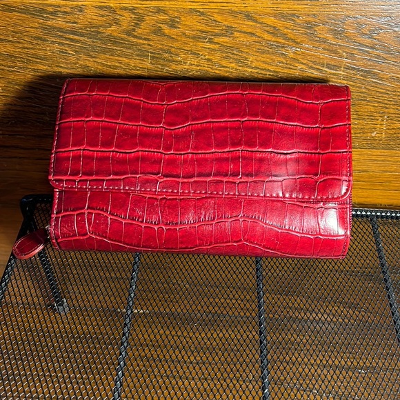 RED CROC EMBOSSED WALLET - Picture 2 of 13